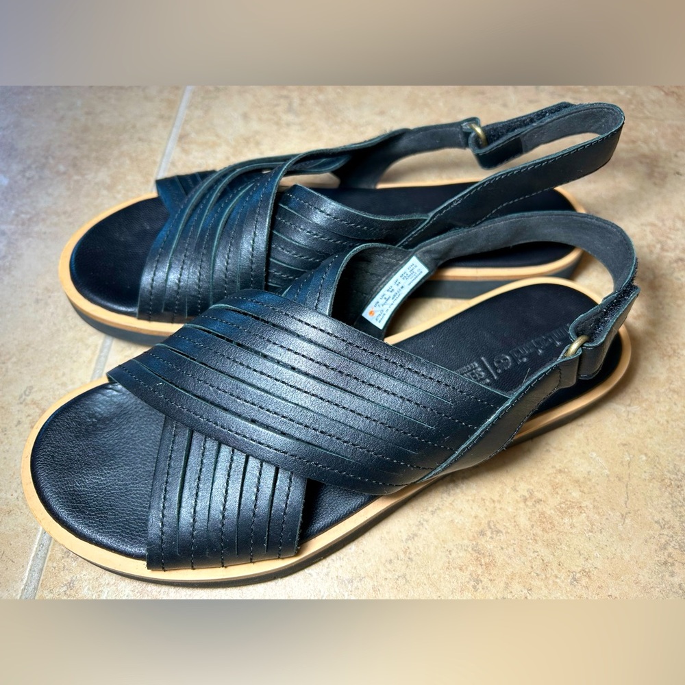 NWOT🌸Timberland black w/ velcro strap sandal